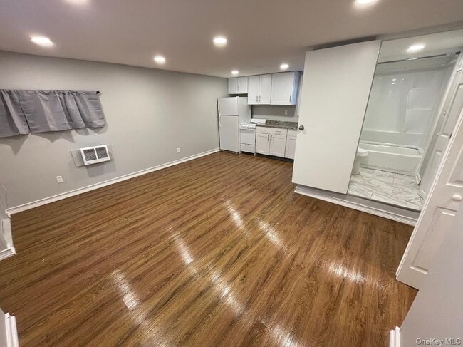 property at 1941 New Hackensack Rd