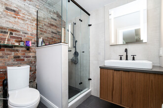 452 W 4th St in Boston, MA - Building Photo - Building Photo