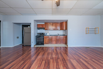 104 N Graham St, Unit FL1 in Pittsburgh, PA - Building Photo - Building Photo