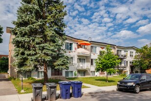 512 70E Av in Laval, QC - Building Photo