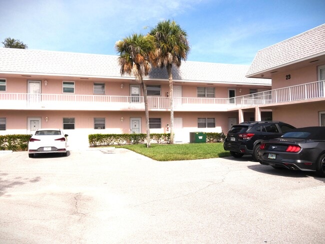 property at 18081 SE Country Club Dr