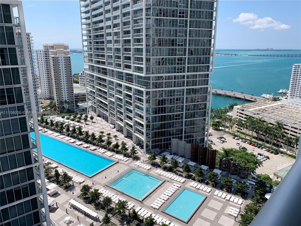 485 Brickell Ave, Unit 2606 in Miami, FL - Building Photo