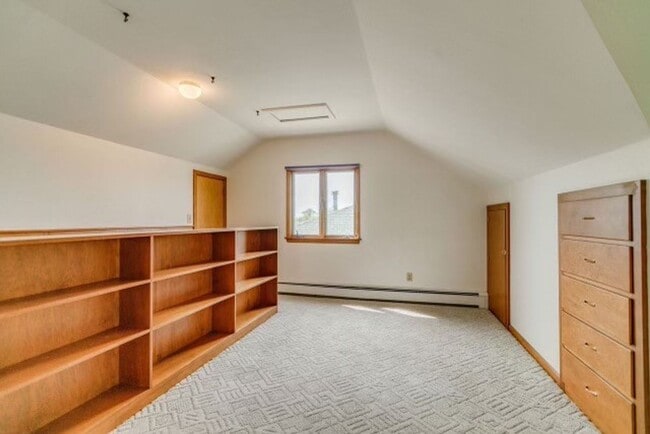 property at 821 N 15th St