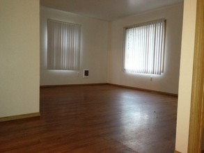 Lents Apartments in Portland, OR - Building Photo - Interior Photo