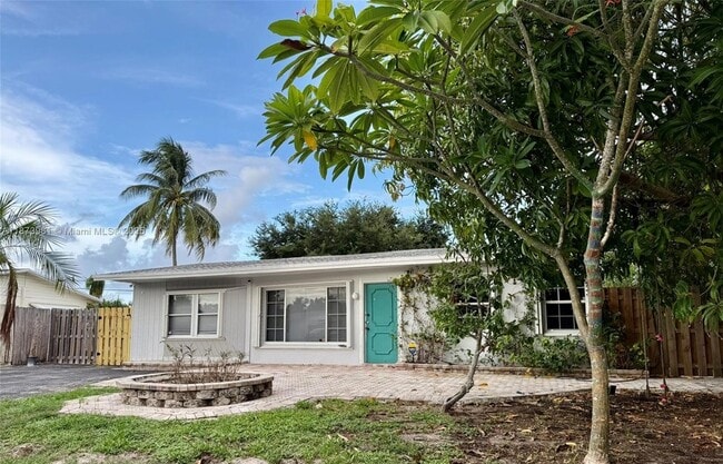 2730 NE 9th Terrace in Pompano Beach, FL - Building Photo - Building Photo
