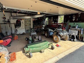 8346 Rucker Rd in Grosse Ile Township, MI - Building Photo - Building Photo