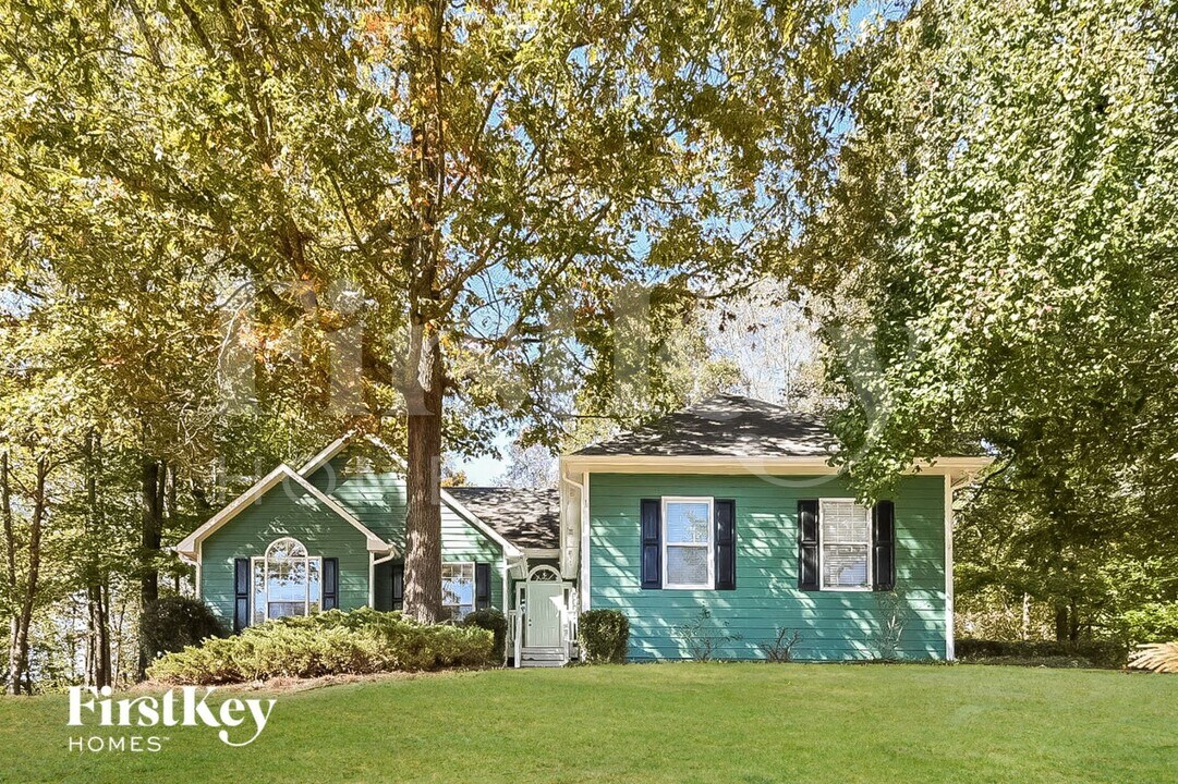 2635 Conley Dr in Cumming, GA - Building Photo