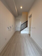 2142 10th Ave W in Seattle, WA - Building Photo - Building Photo