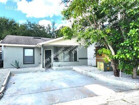 960 Loquat Tree Rd in Orlando, FL - Building Photo