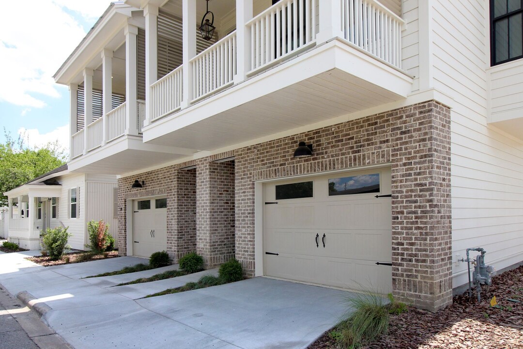 25 W 45th St in Savannah, GA - Foto de edificio