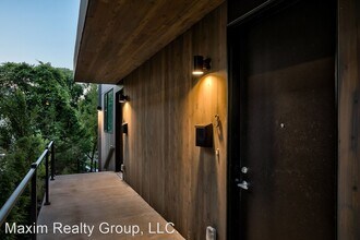 4629 Capitol Ave in Omaha, NE - Building Photo - Building Photo