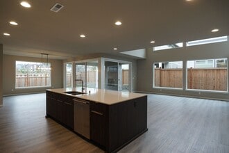 23068 Alder Ln SE in Black Diamond, WA - Building Photo - Building Photo