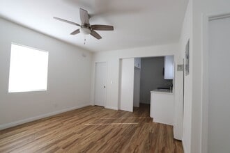 169-169 1/2 E 67th St in Long Beach, CA - Building Photo - Building Photo