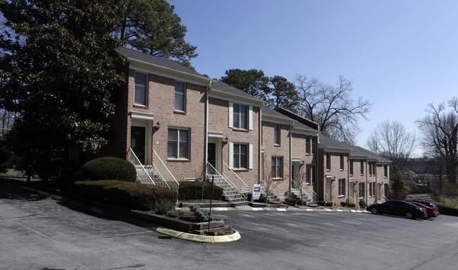 The Sutherlands in Knoxville, TN - Foto de edificio - Building Photo