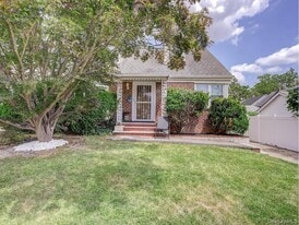 48-43 201st St in Queens, NY - Building Photo