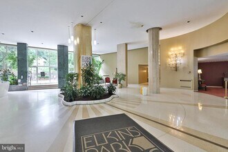 7900 Old York Rd in Elkins Park, PA - Foto de edificio - Building Photo