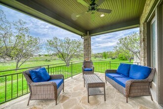 302 Parallel Cir in Marble Falls, TX - Building Photo - Building Photo