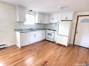100 Jordan St in New Britain, CT - Building Photo - Building Photo