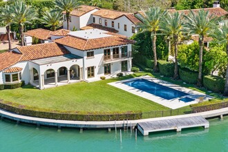 1350 W 29th St in Miami Beach, FL - Building Photo - Building Photo