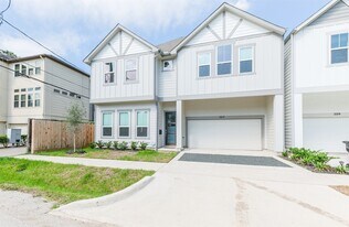 307 Parker St in Houston, TX - Building Photo