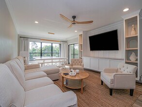 6175 S Mirror Lake Dr in Sebastian, FL - Building Photo - Building Photo