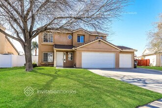 1677 Mesquite Vista in Beaumont, CA - Foto de edificio - Building Photo