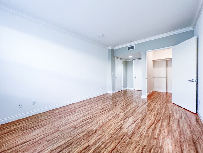 6931 Kittyhawk Ave in Los Angeles, CA - Building Photo - Building Photo