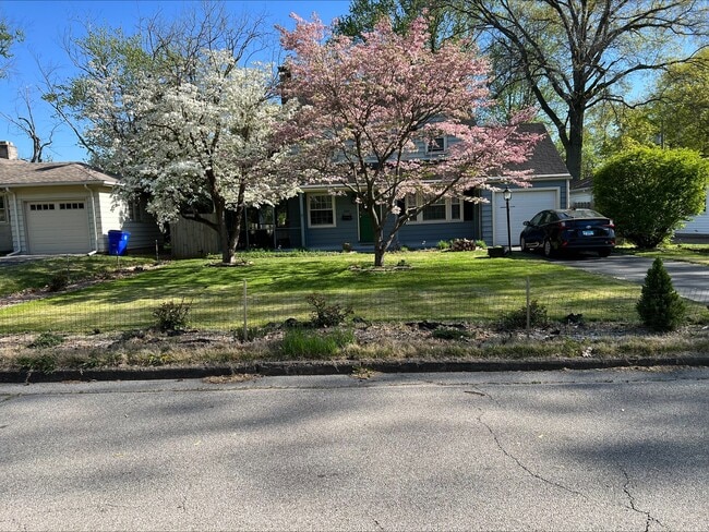 property at 2081 W Riverview Ave