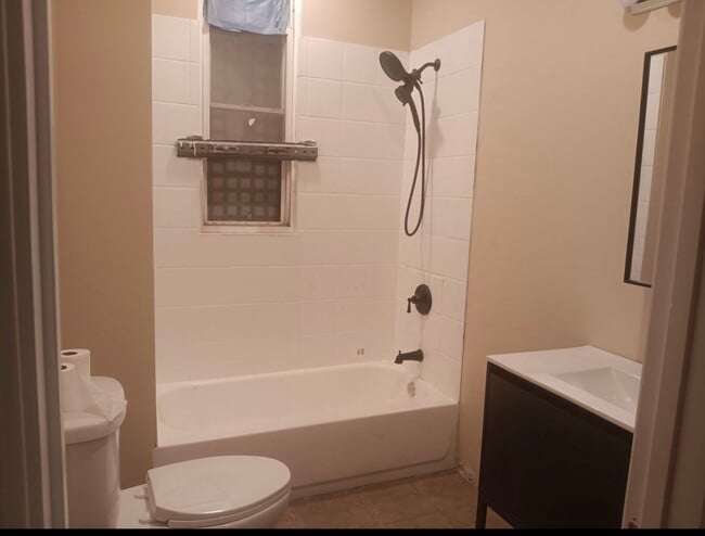 property at 5005 W Chicago Ave