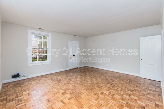 property at 1020 S Barton St