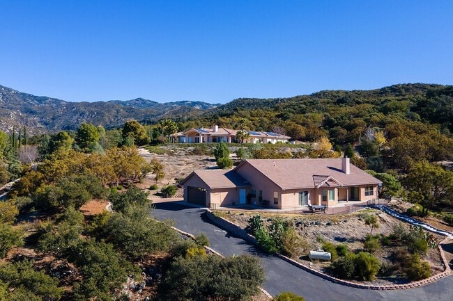 32153 Cerrada del Coyote in Warner Springs, CA - Building Photo - Building Photo