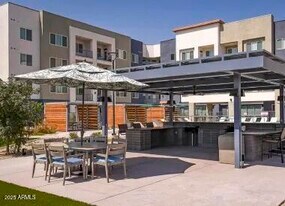 16985 W Van Buren St in Goodyear, AZ - Building Photo