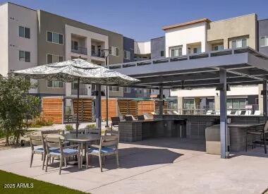 16985 W Van Buren St in Goodyear, AZ - Building Photo