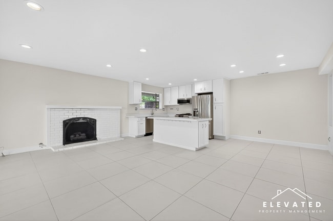 458 Las Casitas Ct in Santa Rosa, CA - Building Photo - Building Photo