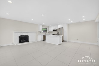 458 Las Casitas Ct in Santa Rosa, CA - Building Photo - Building Photo