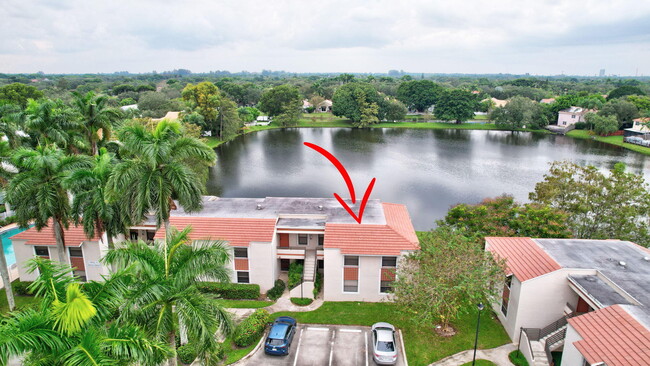 9851 NW 3rd Ct in Plantation, FL - Foto de edificio - Building Photo