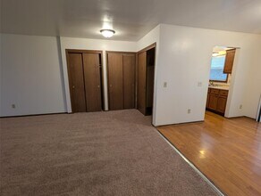 1408 E Sunset Dr in Waukesha, WI - Building Photo - Building Photo