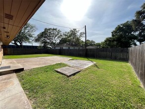 703 Ellis St in Sweeny, TX - Building Photo - Building Photo