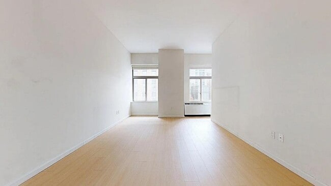 Washington Street in New York, NY - Foto de edificio - Building Photo