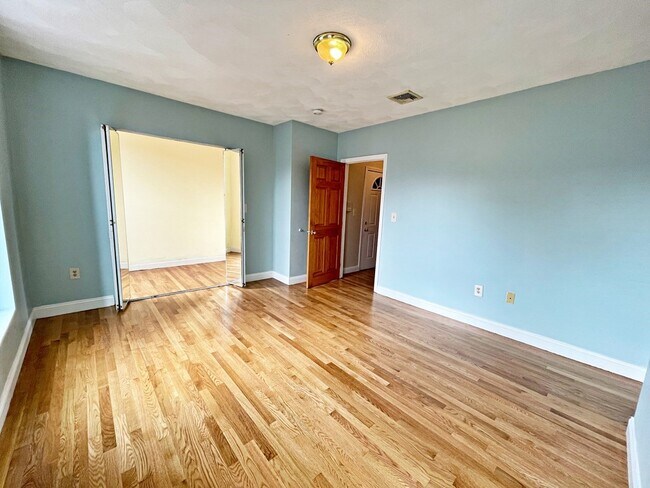 64 Trenton St-Unit -2 in Boston, MA - Building Photo - Building Photo