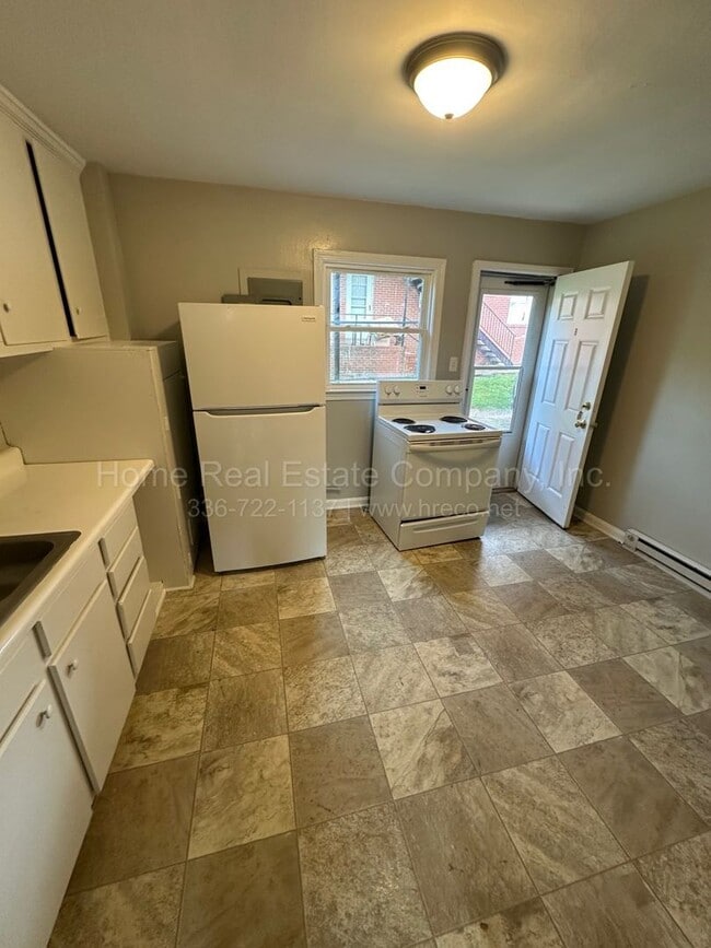 1447 Clark Ave in Winston-Salem, NC - Building Photo - Building Photo