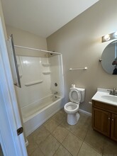 422 Main St in East Haven, CT - Building Photo - Building Photo