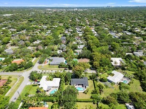 8620 SW 159th St in Palmetto Bay, FL - Building Photo - Building Photo
