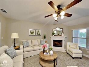 405 Bentley Dr in Midlothian, TX - Building Photo - Building Photo