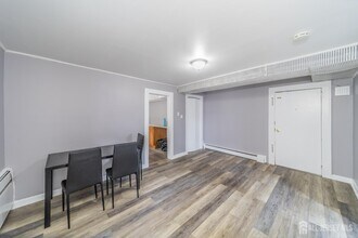 42 Crosby Ave in Edison, NJ - Building Photo - Building Photo
