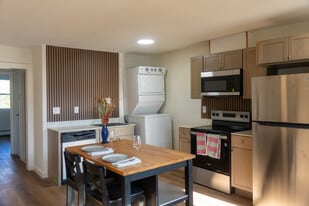 Tremaine Place in Bala Cynwyd, PA - Building Photo