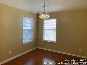 9610 Sun Ml in San Antonio, TX - Building Photo - Building Photo