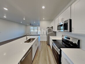 13937 E 101st Ave in Commerce City, CO - Building Photo - Building Photo