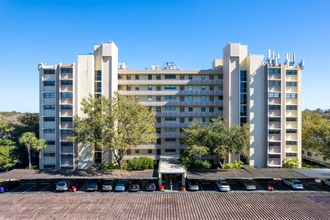 West Cove Condominiums in Maitland, FL - Foto de edificio - Building Photo