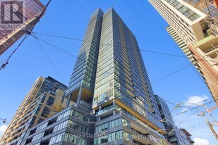 8 Charlotte St in Toronto, ON - Building Photo